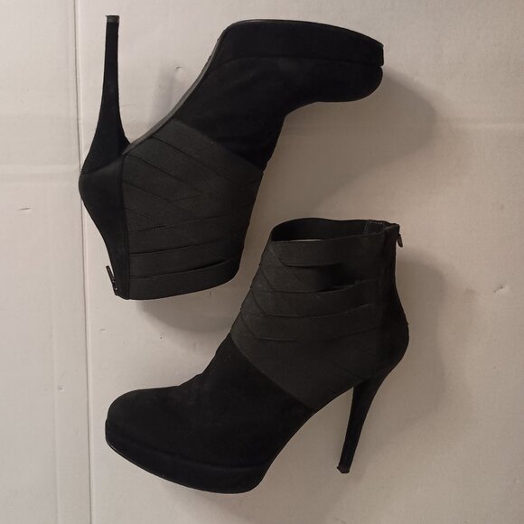 Stuart Weitzman “Papoose” Black Suede Booties • Back Zip • 5" Heel • Women’s 10 - Picture 5 of 16